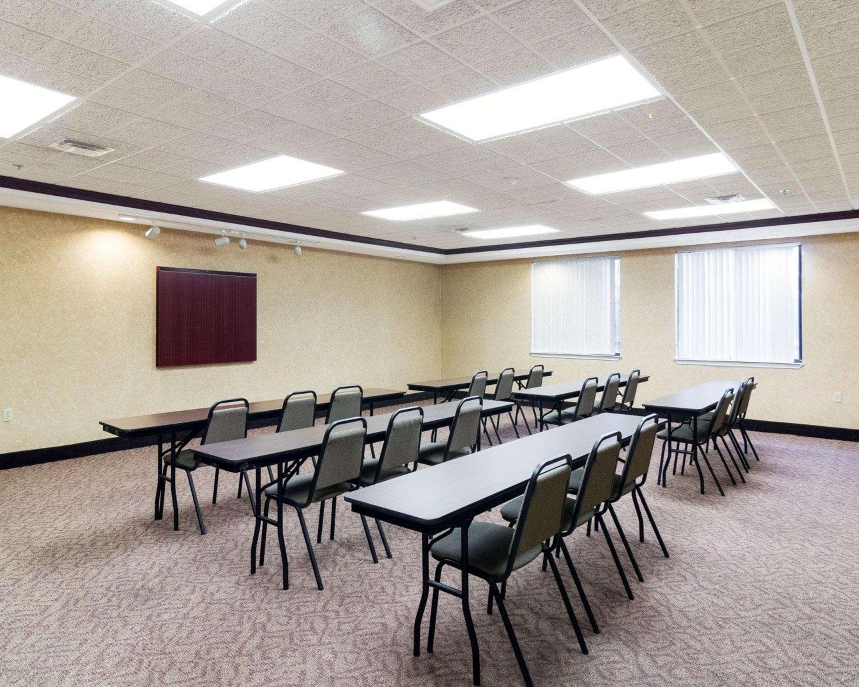 Quality Suites Midland North Loop 250 Екстериор снимка