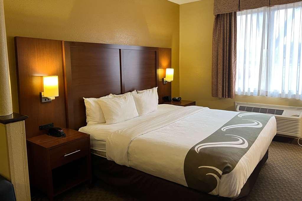 Quality Suites Midland North Loop 250 Стая снимка