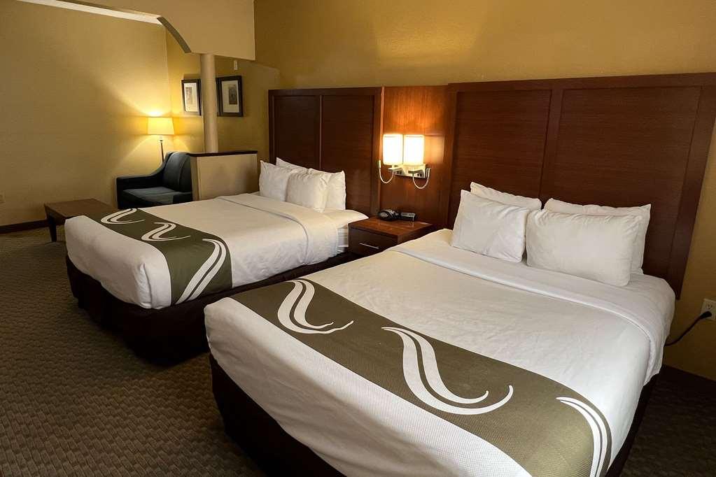Quality Suites Midland North Loop 250 Стая снимка