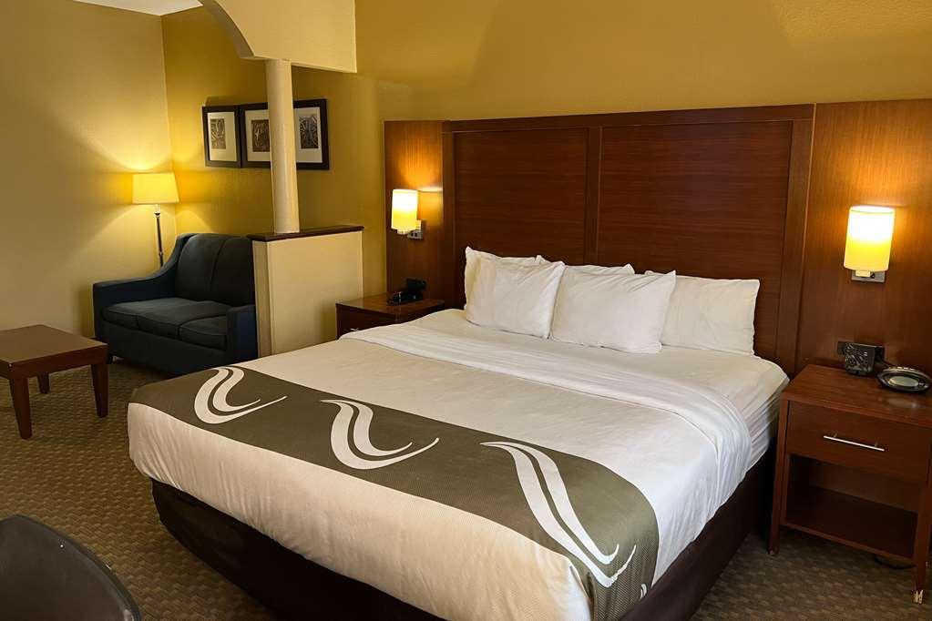 Quality Suites Midland North Loop 250 Стая снимка